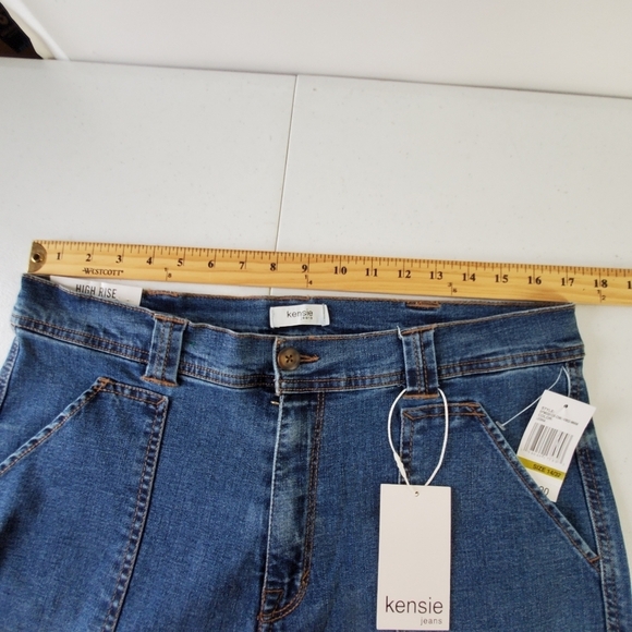 Kensie Straight Leg Seamed Hi-Rise Jeans Size 14 Cargo Style Pockets Stretch NEW - Picture 6 of 14